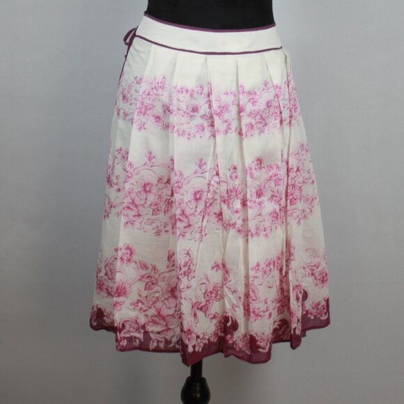 Tommy Bahama Ivory Pleated Wrap Skirt with Magenta Floral Pattern Size Small - Picture 6 of 9